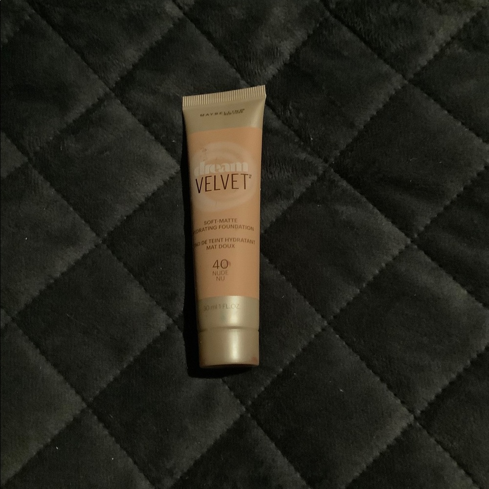 Maybelline hydrating foundation